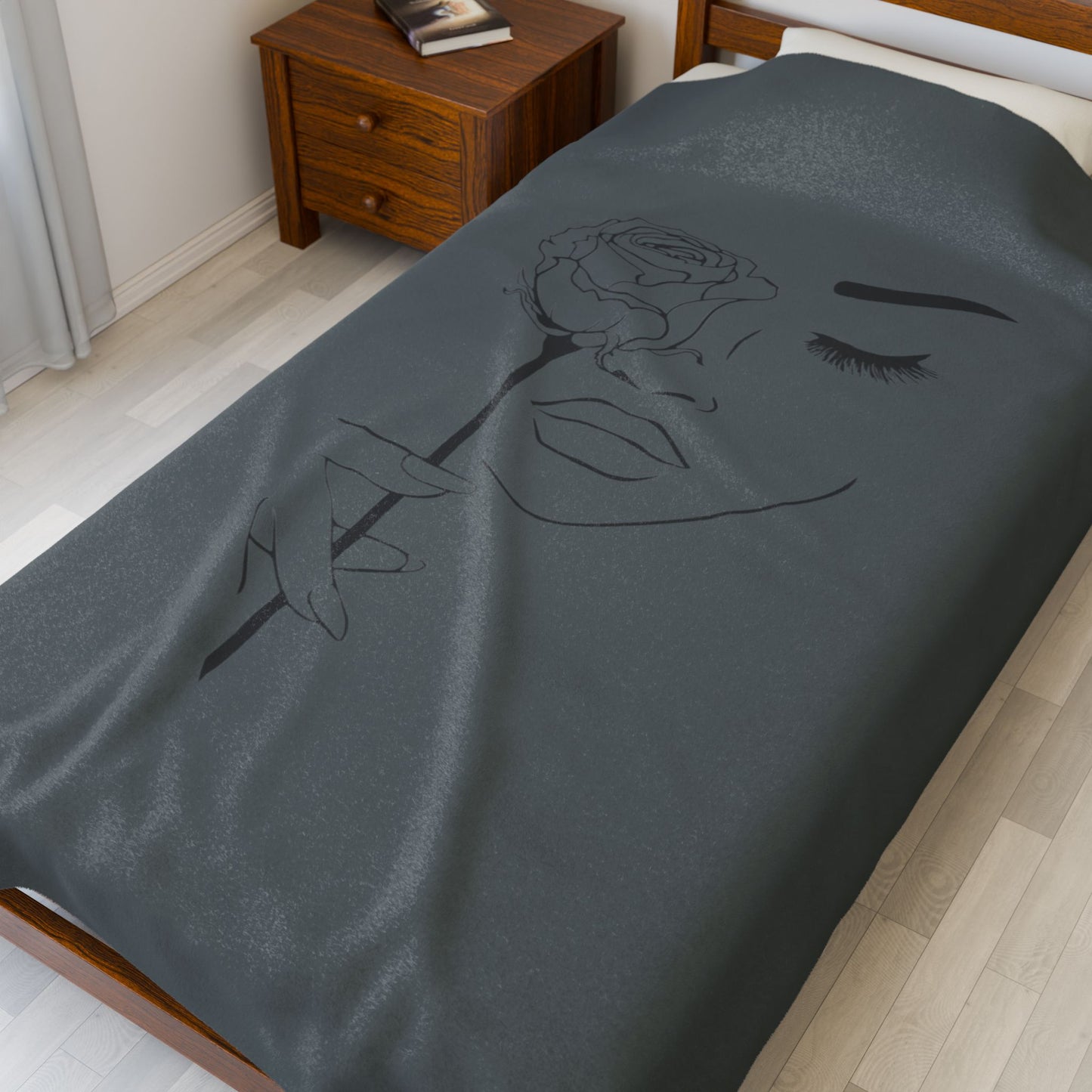 Elegant Rose Velveteen Plush Blanket - Soft Floral Throw for Home Decor & Gift